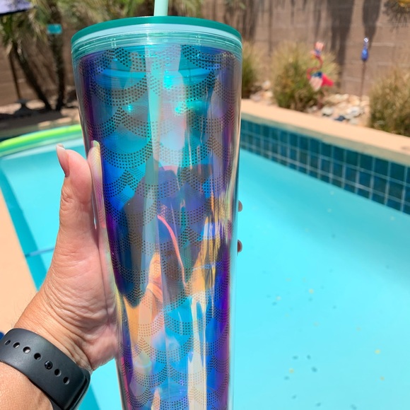 Starbucks Venti iridescent scales cold tumbler - Picture 2 of 7